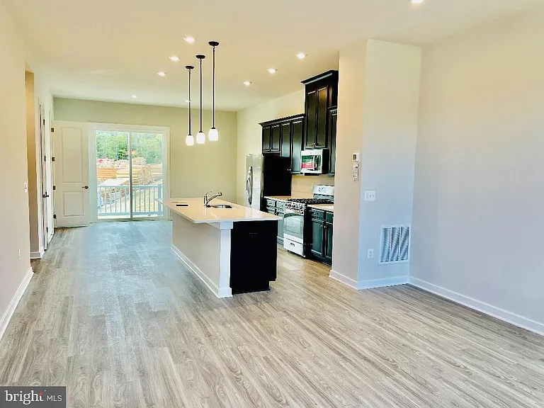 17912 Woods Overlook Dr — Photo 13
