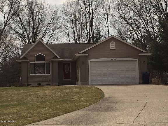 2nd image of 6933 Lakita Dr