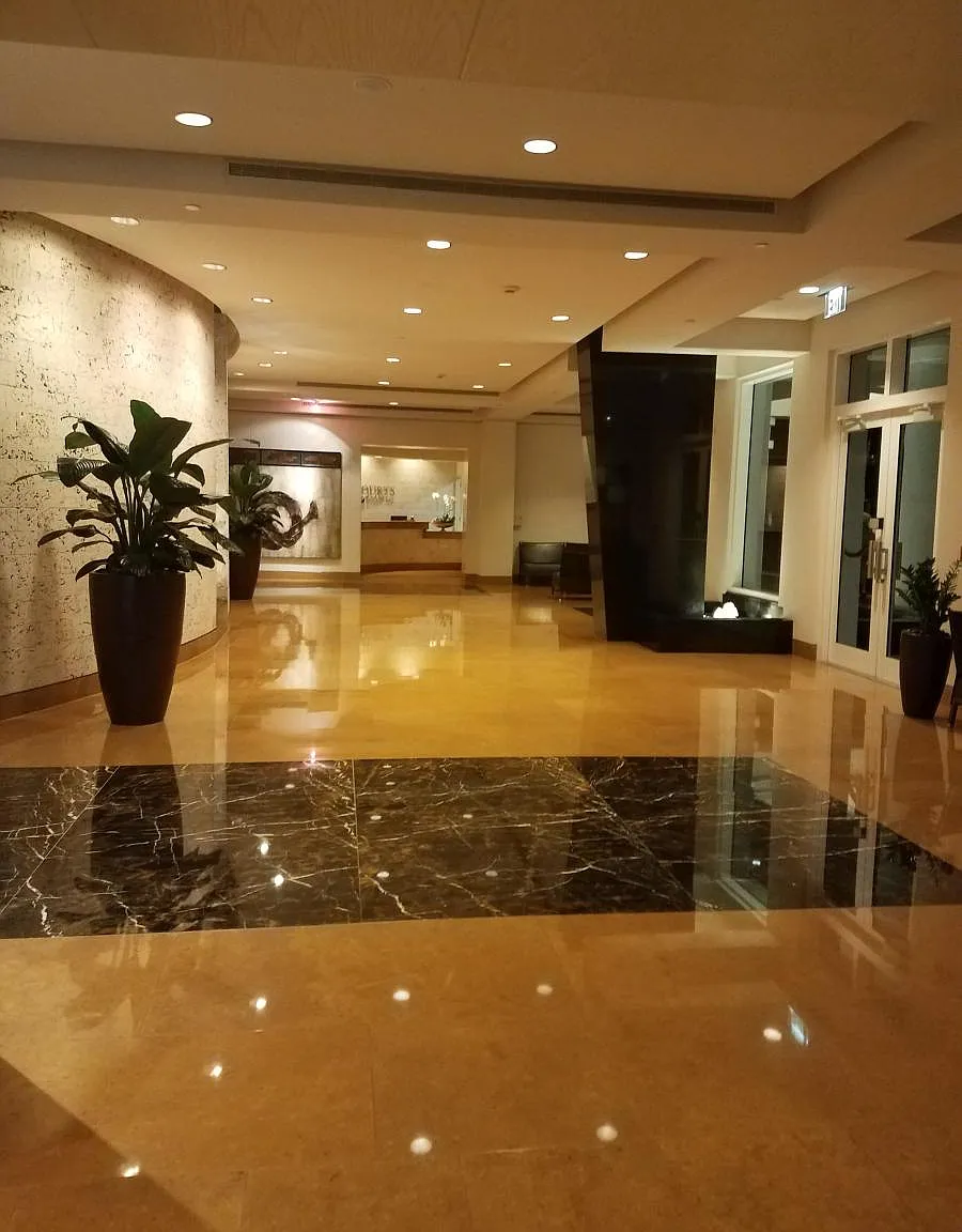 1 bed, 1.5 bath, 880 sqft, $3,000 — Photo 2