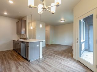 19070 SW Johnson St UNIT 302, Beaverton, OR 97003