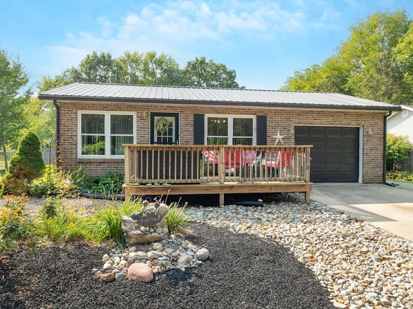 604 E Pleasant St, Bunker Hill, IL 62014