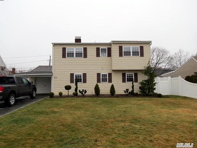 1st image of 22 Wildflower Ln