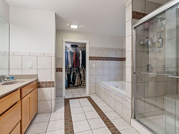 24th image of this home