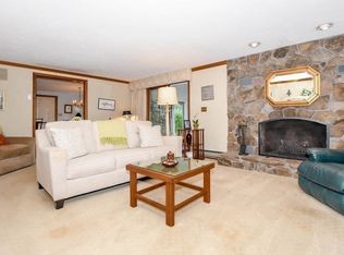 6 Lady Slipper Ln, Marion, MA 02738