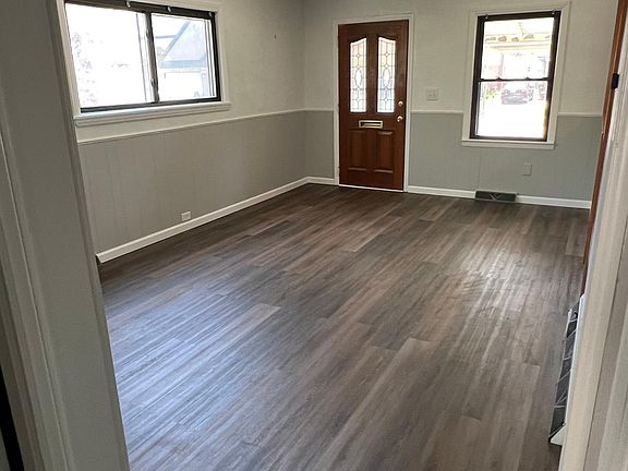 5th image of 23037 Euclid St