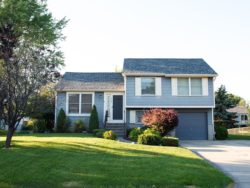 1st image of 6192 Palisades Dr