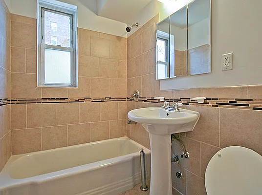 Rented by SW Queens Mezzanine | media 15