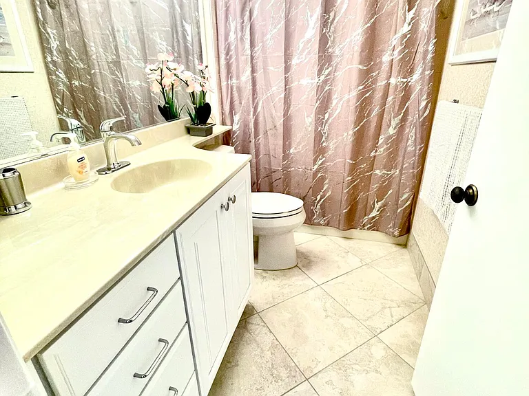 901 Seafarer Cir #202 — Photo 20