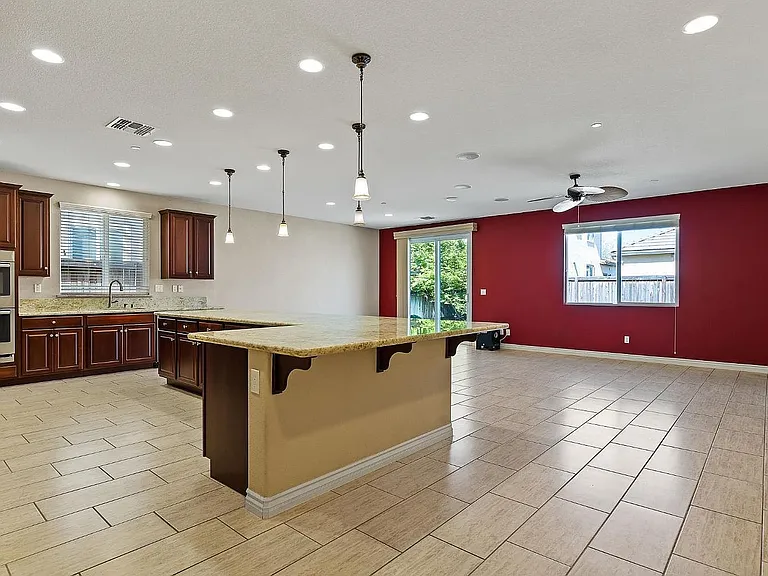 5282 Jacque Bell Ln — Photo 12