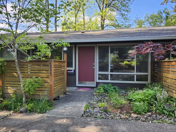 2837 SW Troy St, Portland, OR 97219