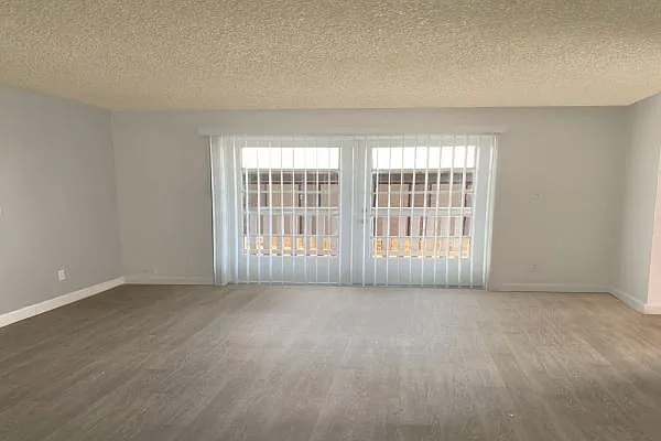 Woodbridge Apartment Homes — Photo 9