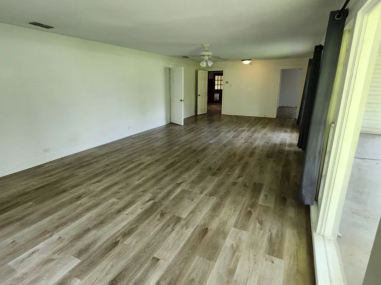 S Magnolia Dr — Photo 10