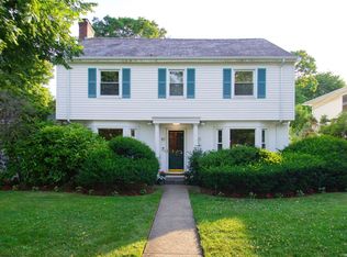 87 Saint Pauls Rd N, Hempstead, NY 11550