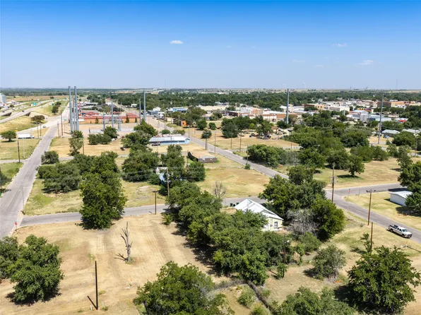 1116 Houston St, Vernon, TX 76384