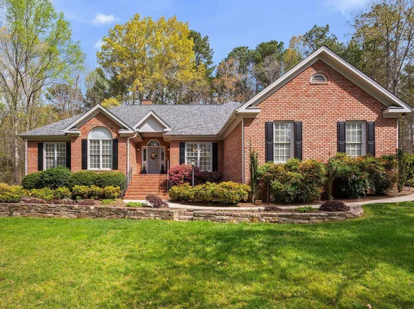 3744 Duxford Dr, Raleigh, NC 27614