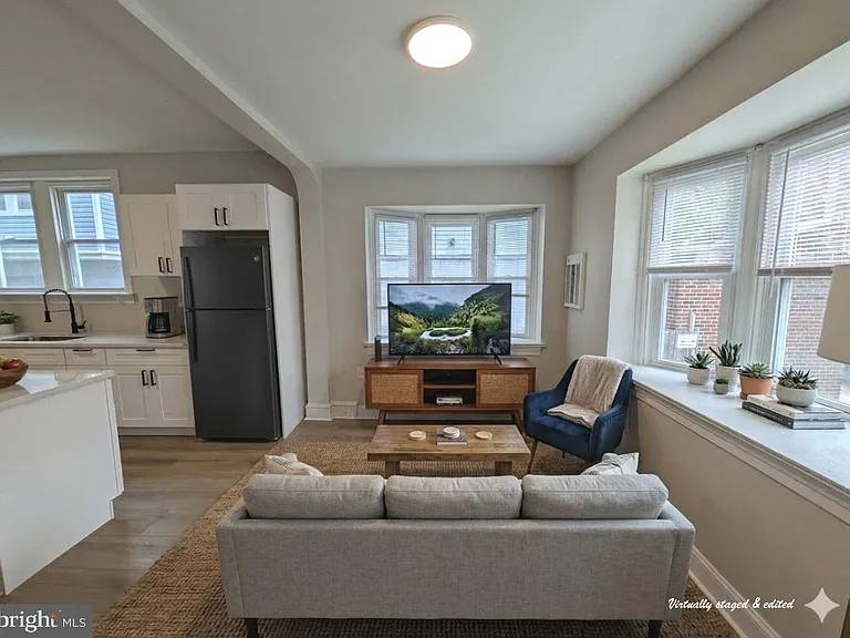 5750-52 Rising Sun Ave #B1 — Photo 10