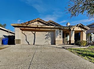 1438 Dreamy Way, Sacramento, CA 95835