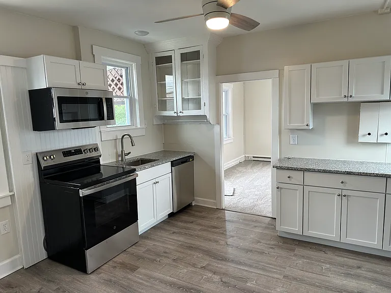 14 W Lancaster Ave #8J — Photo 1