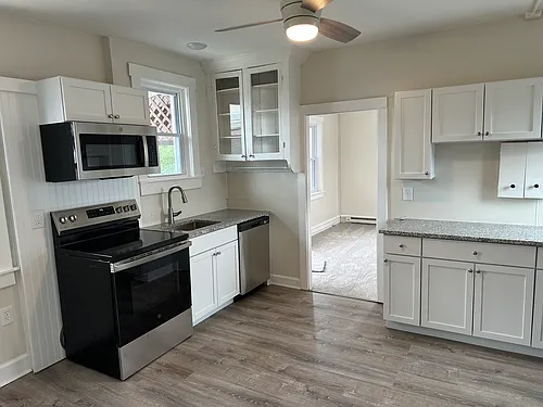 14 W Lancaster Ave #8J Photo 1