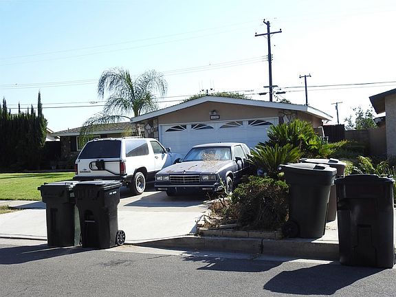 3rd image of 13302 Dawn Ave