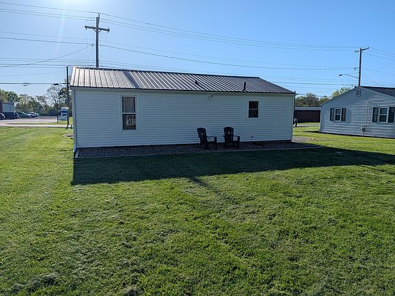 3rd image of 1220 Jacobson Ave