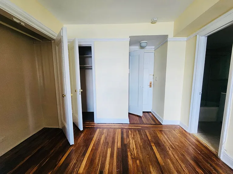 5 Tudor City Pl #729 — Photo 3
