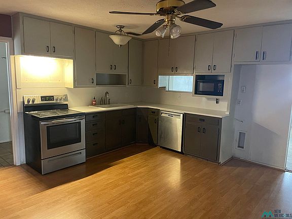 3rd image of 1013 W Birch Ave