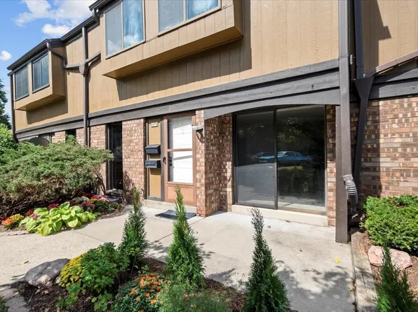 8678 North Servite DRIVE, Milwaukee, WI 53223