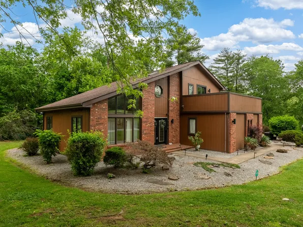 183 Heritage Rd, Carbondale, IL 62903