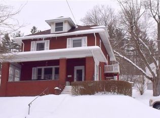 502 Regent St, Houston, PA 15342