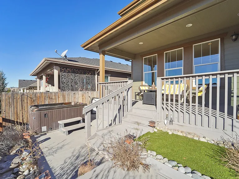 6738 Club Villa Rd — Photo 34