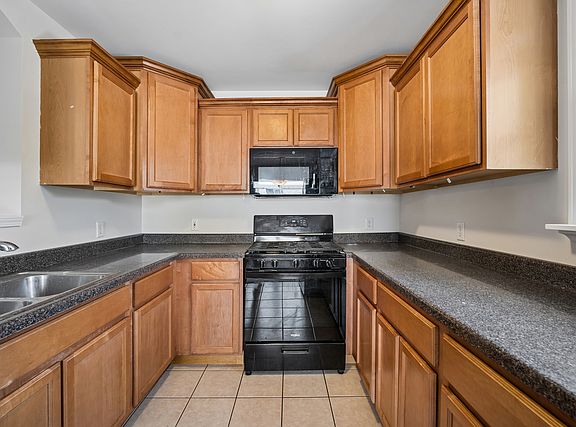 3rd image of 249 Judy Ln