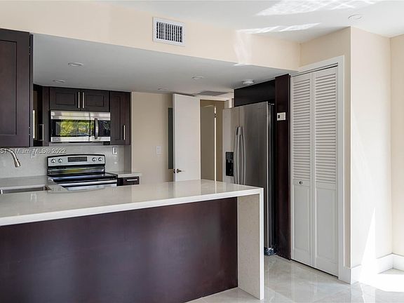 2nd image of 6476 Miami Lakes Dr E #6476