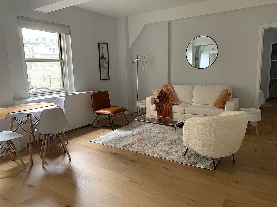 1st image of 2166 Broadway #5C