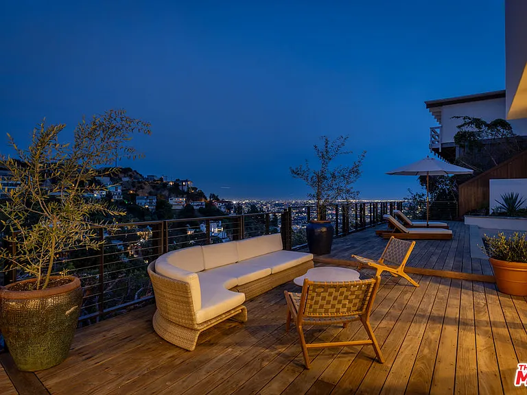 1568 Viewsite Dr — Photo 45