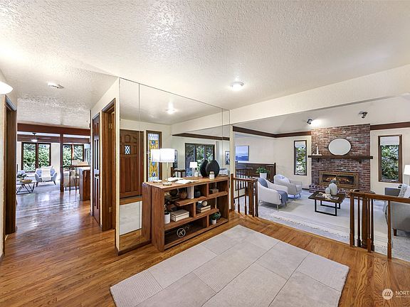 4th image of 4048 168th Avenue NE