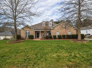 7712 Sedgebrook Dr E, Stanley, NC 28164