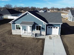 747 4th St, Columbus, NE 68601