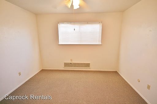 5th image of 124 Columbia Ln APT 7