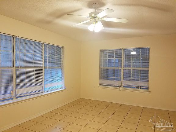 5th image of 1625 Governors Dr