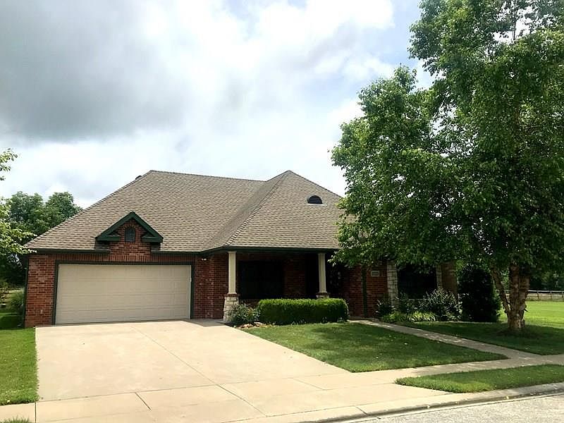 1st image of 2223 S Stonegate Dr