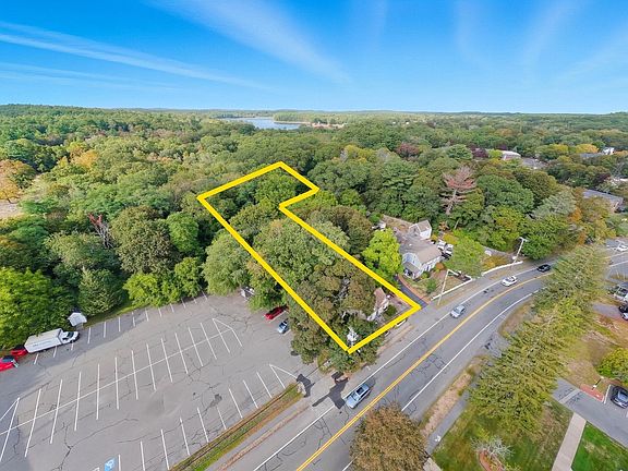 3rd image of 29 Conant St