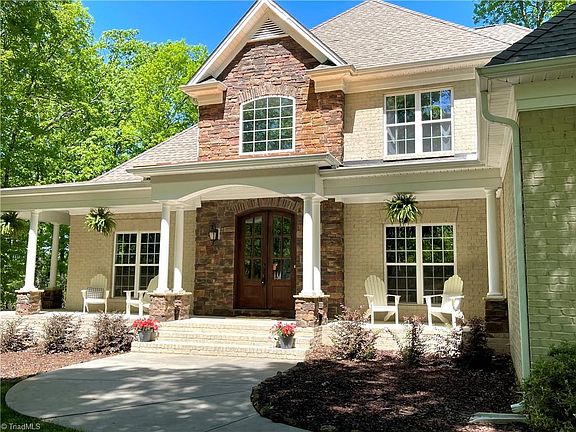 4th image of 180 Rocky Cove Ln