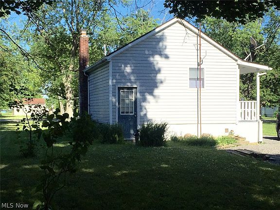 4th image of 4835 Damon Ave NW