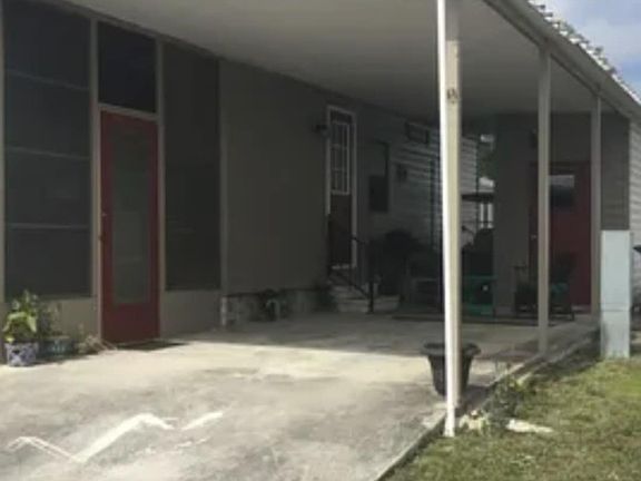 4th image of 707 Riverview Cir