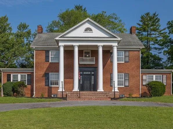 121 Garbers Church Rd, Harrisonburg, VA 22801