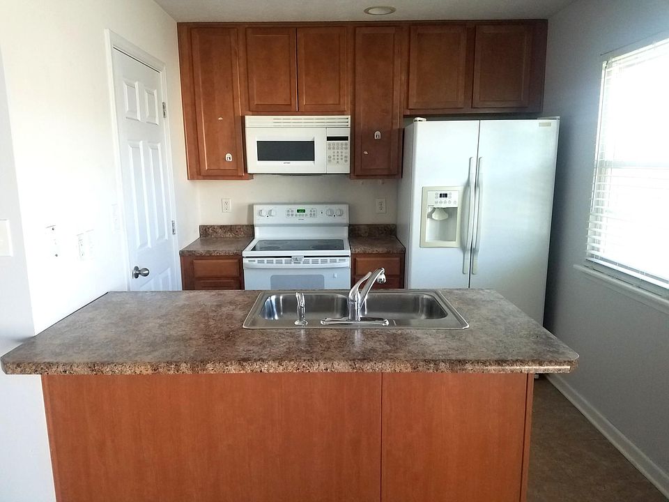 1st image of 56 Port Sylvia Dr