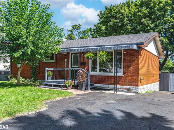 6 Walker Ave, Orillia, ON L3V 6G7