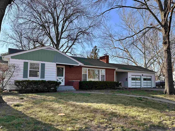 1305 SW Ward Pkwy, Topeka, KS 66604