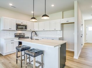Pineway, Wichita, KS 67217